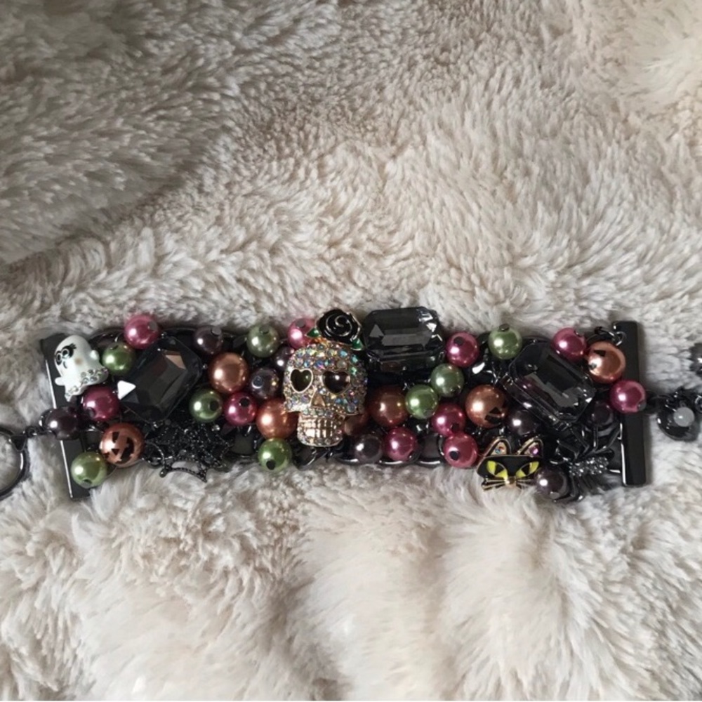 Betsey Johnson Statement Skull Bracelet